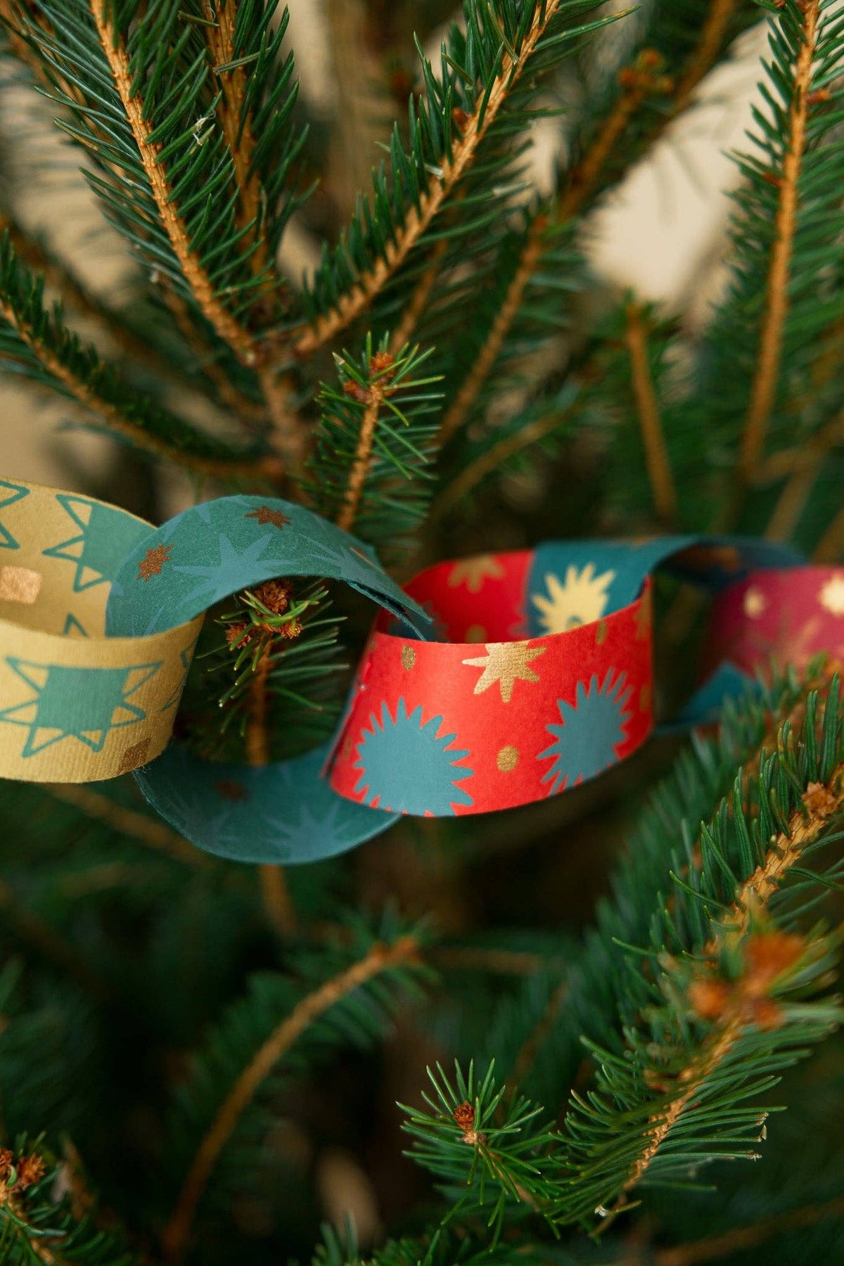 FESTIVE PAPER CHAIN KIT