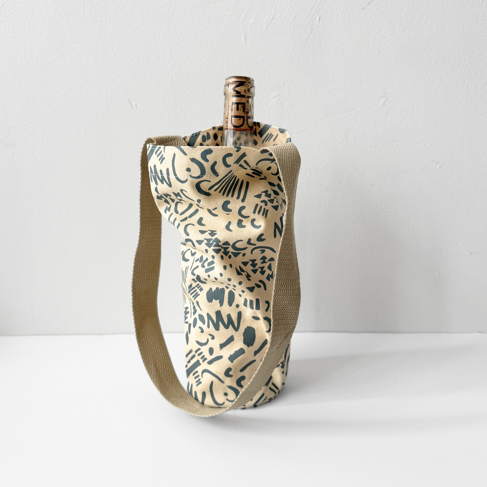 The Wine Tote - Dashes & Moons - Warm Grey - Natural