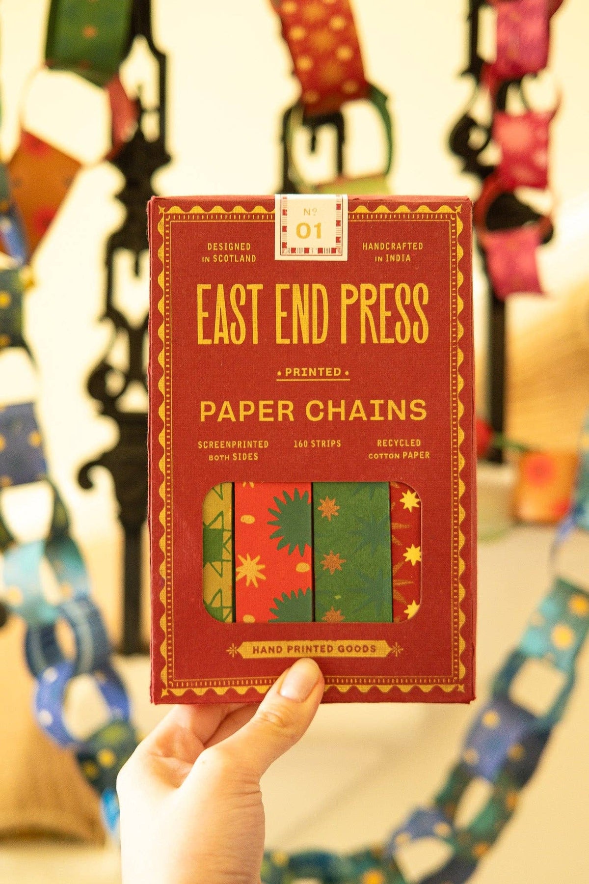 FESTIVE PAPER CHAIN KIT