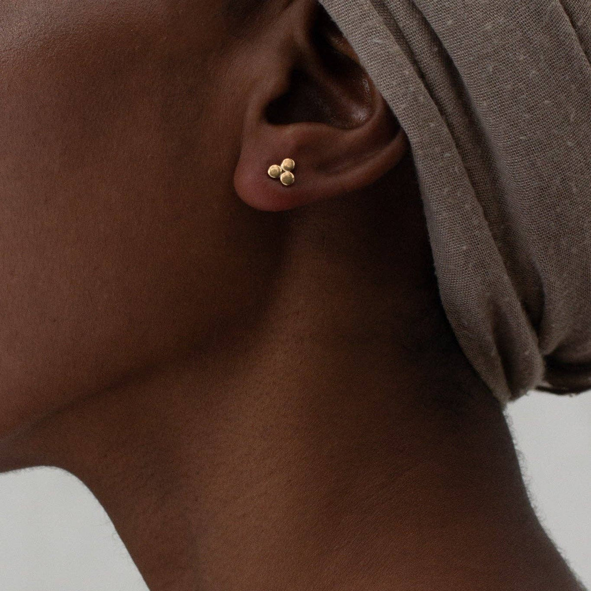 Luwa Studs