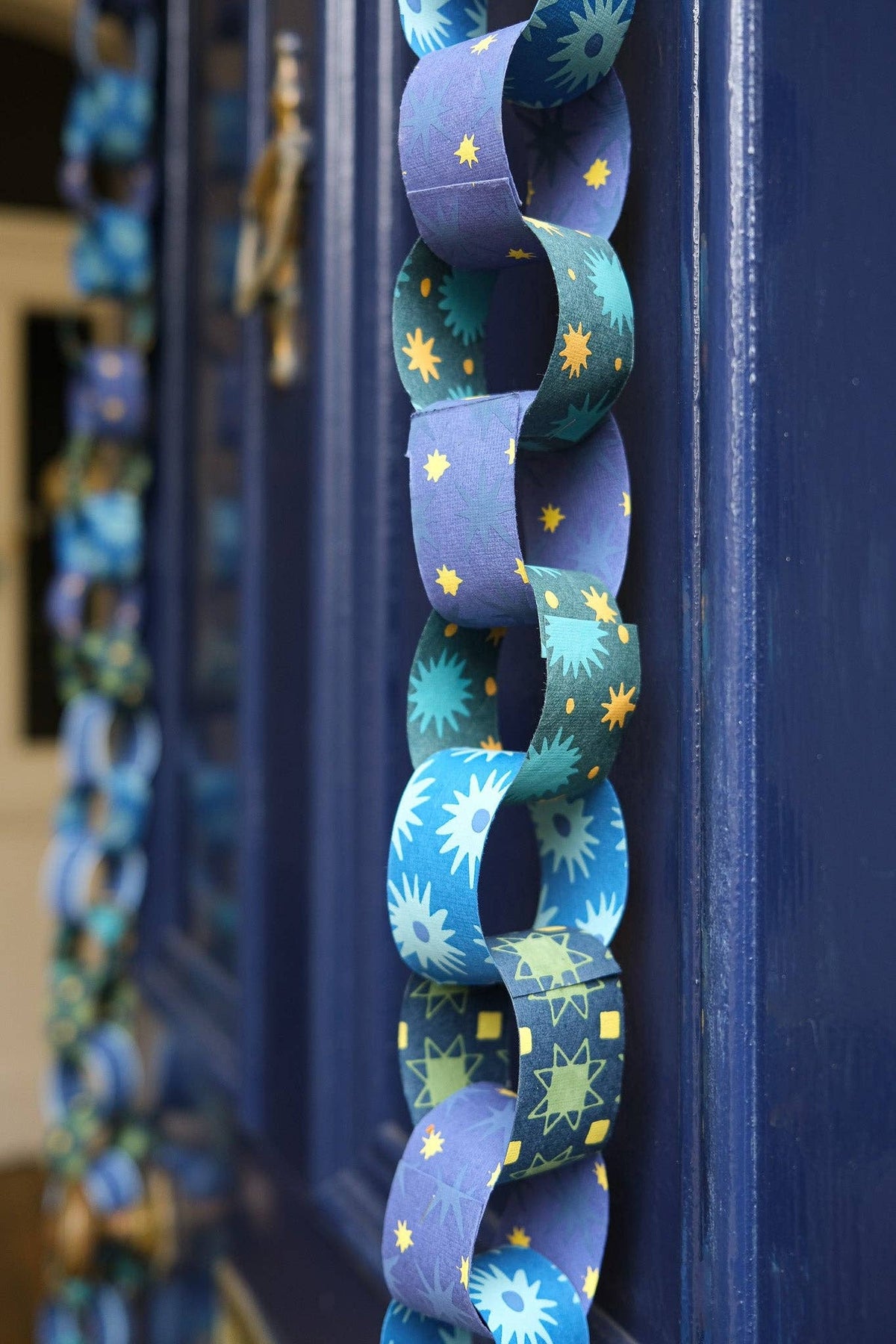 BLUE &amp; YELLOW PAPER CHAIN KIT