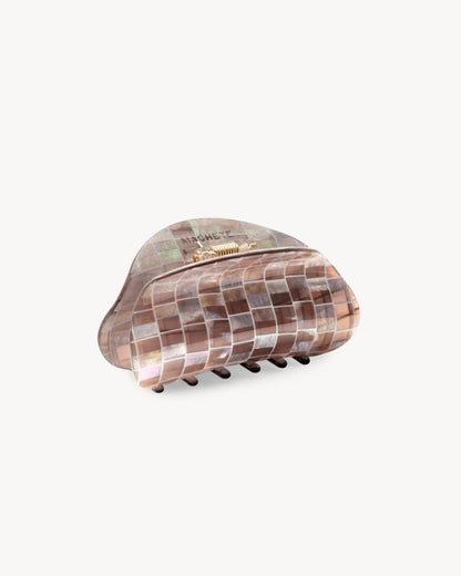 Crescent Claw in Brown Shell Checker