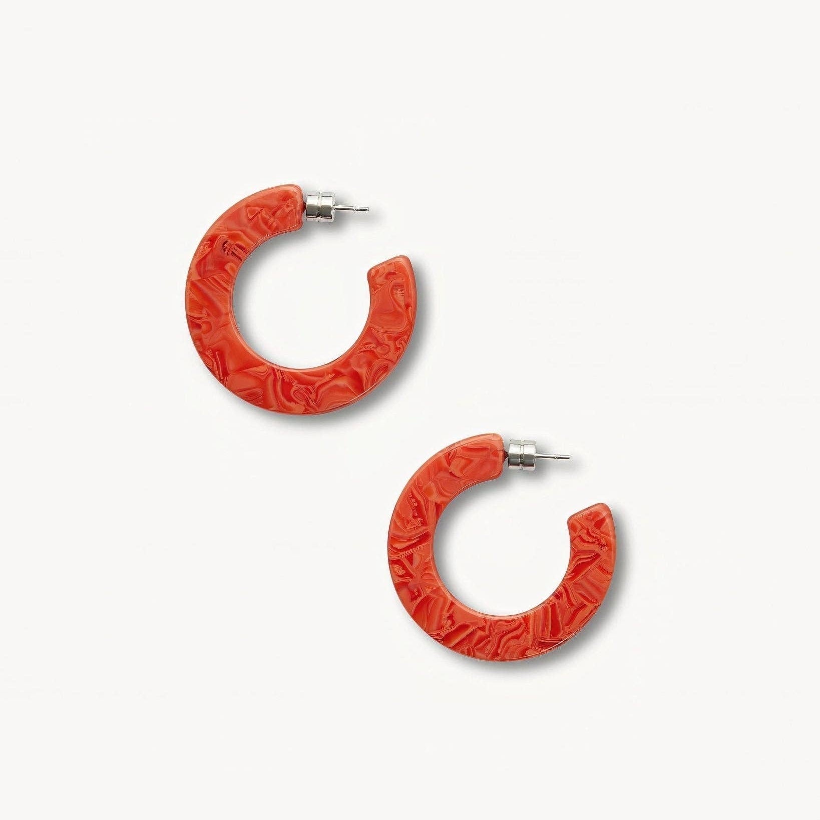 Kate Hoops in Poppy