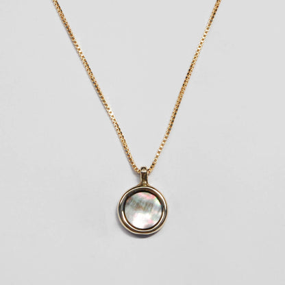 Mare Necklace in Grey Mother of Pearl
