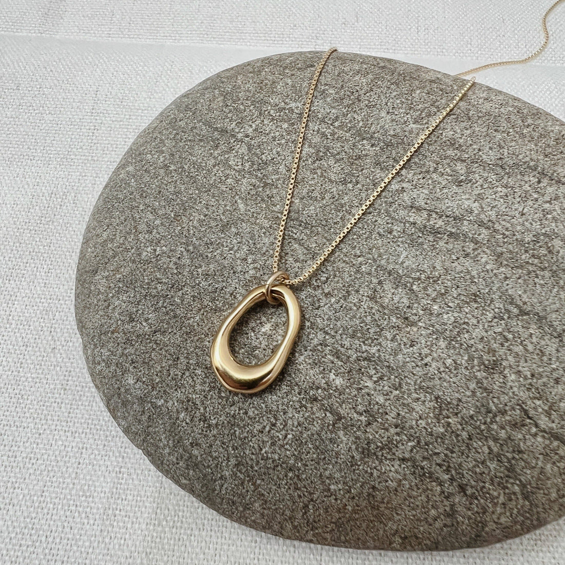 Cove Necklace