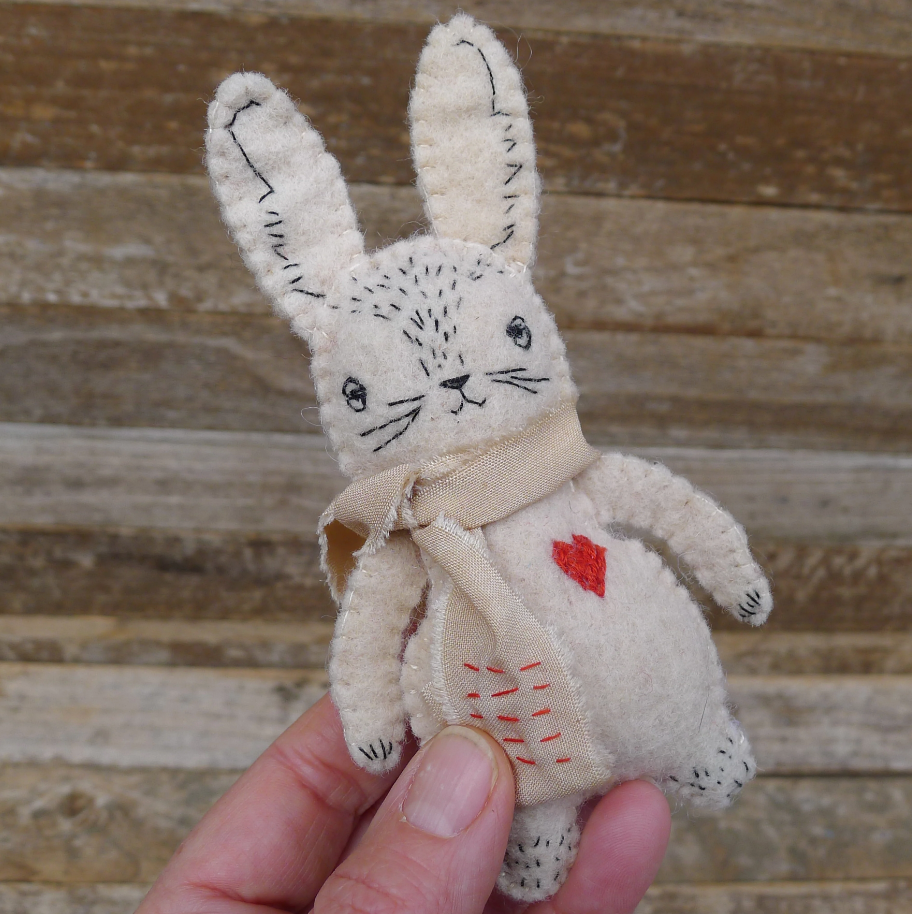 DIY Pocket Pal: Little Rabbit