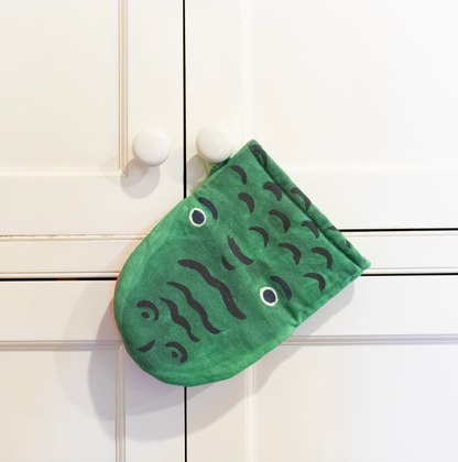 Alligator Oven Mitt