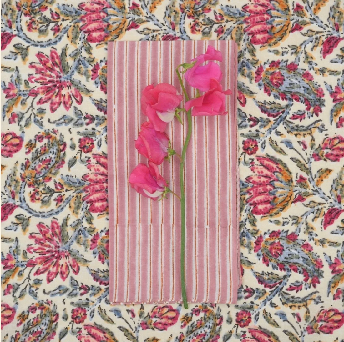 Lila Powder Napkin Set