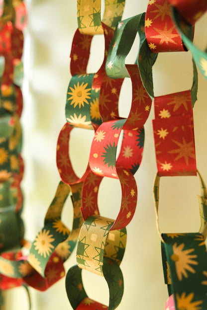 FESTIVE PAPER CHAIN KIT