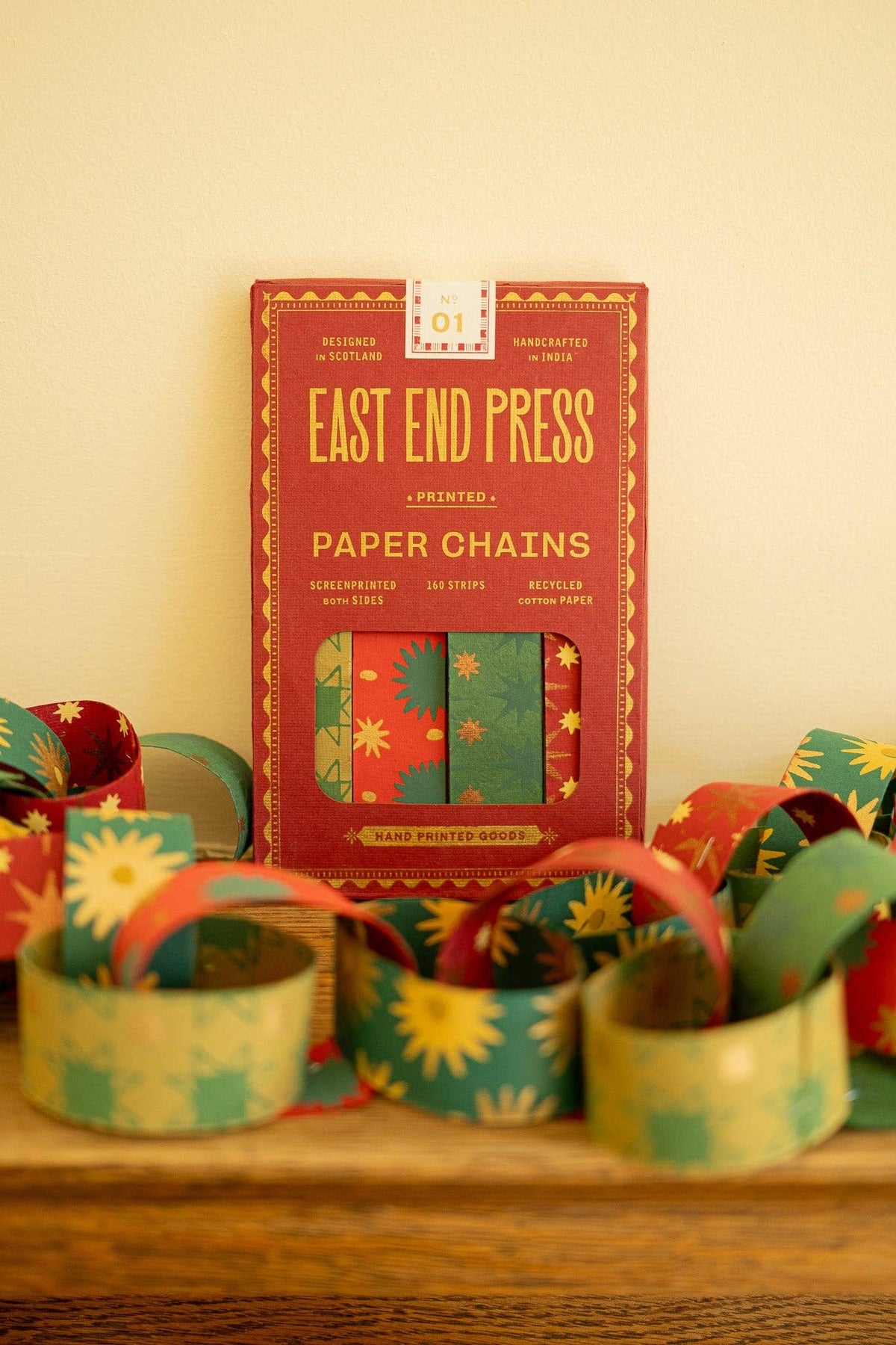 FESTIVE PAPER CHAIN KIT