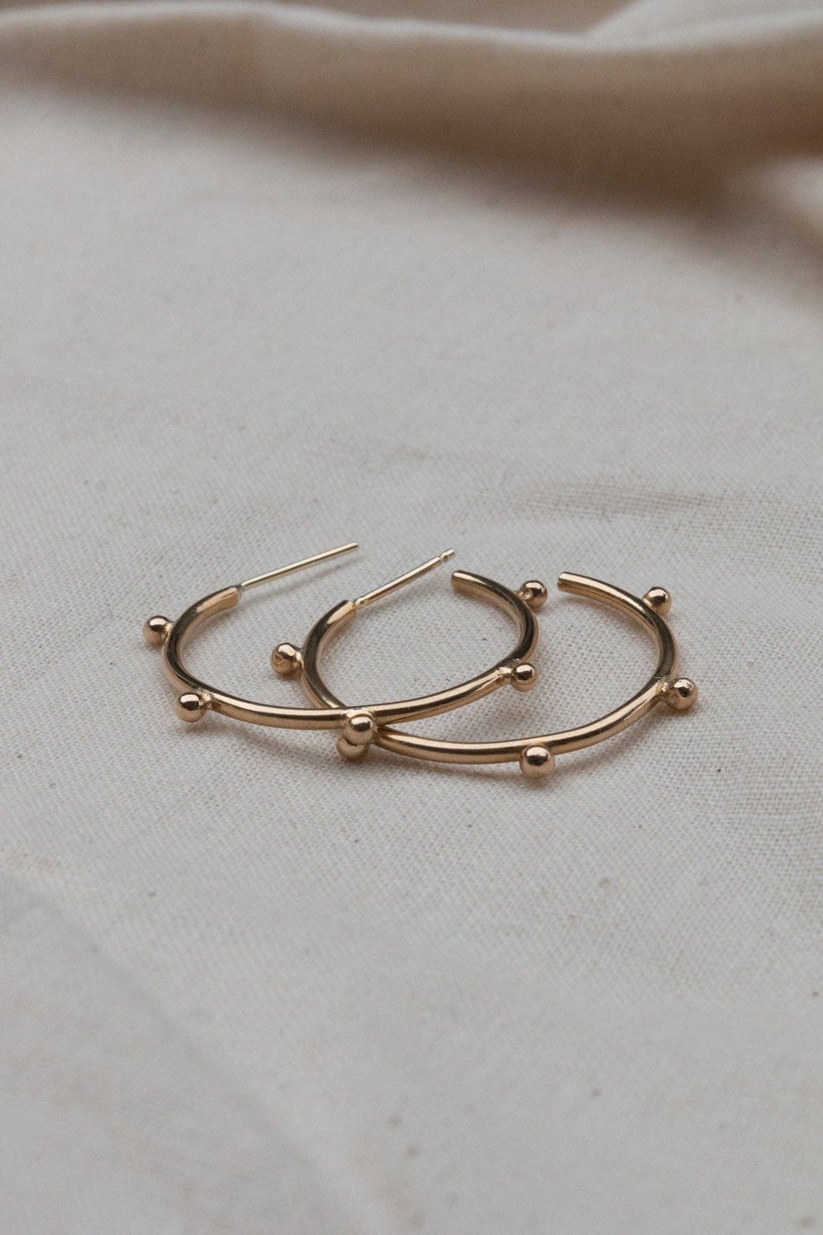 Bentu Hoops (Sm / Lg)
