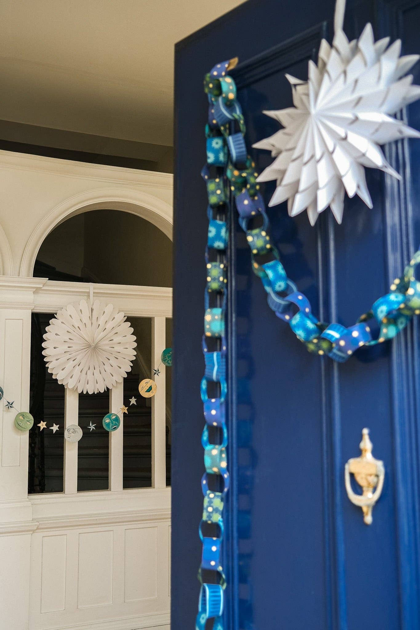 BLUE &amp; YELLOW PAPER CHAIN KIT