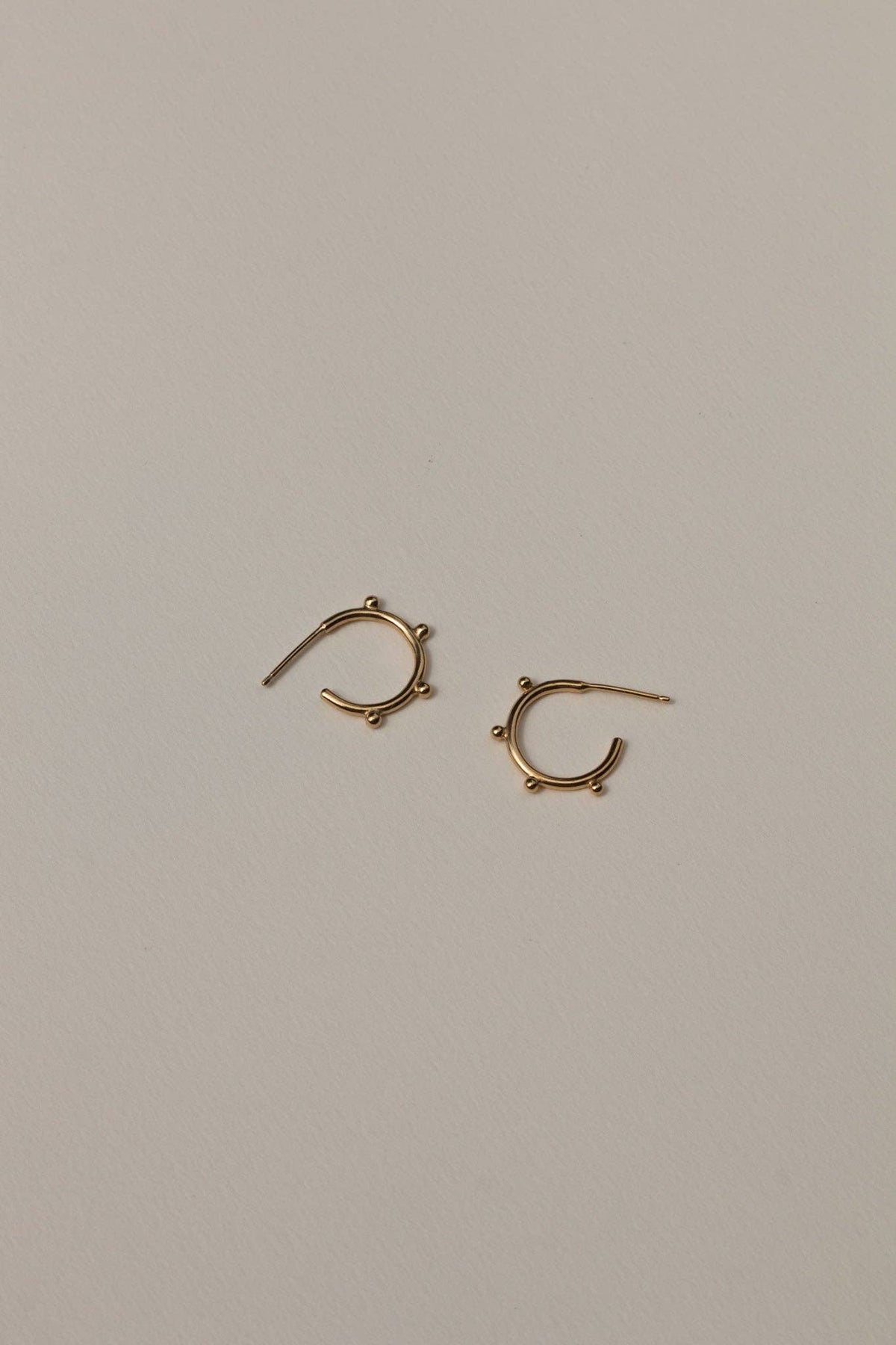 Bentu Hoops (Sm / Lg)