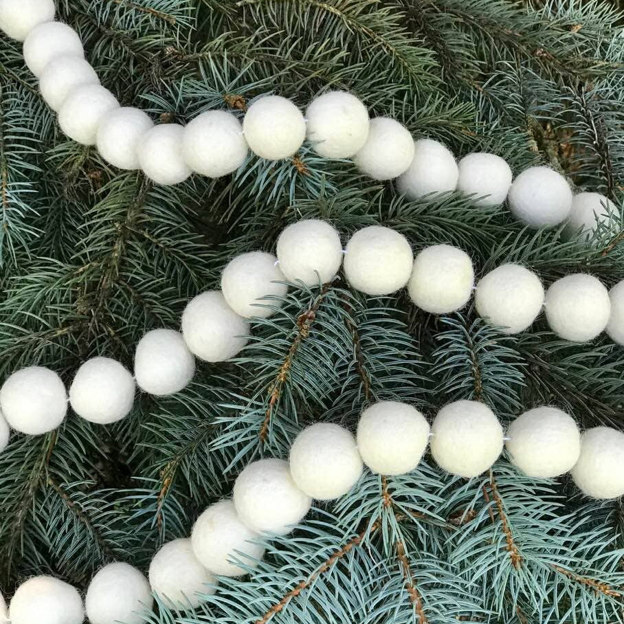 Felt White Balls Garland