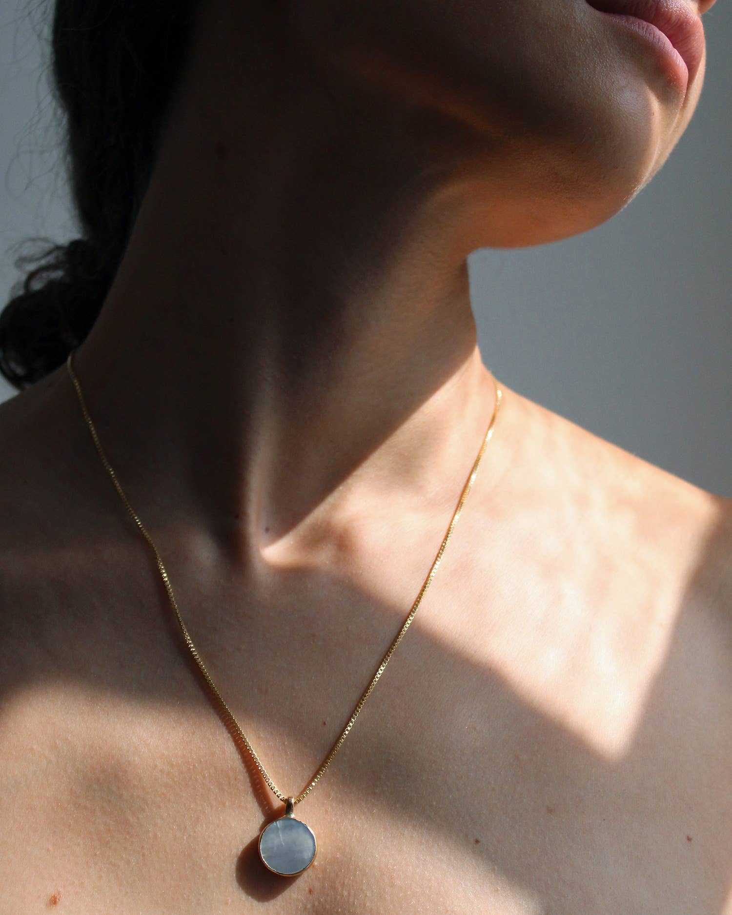 Mare Necklace in Grey Mother of Pearl