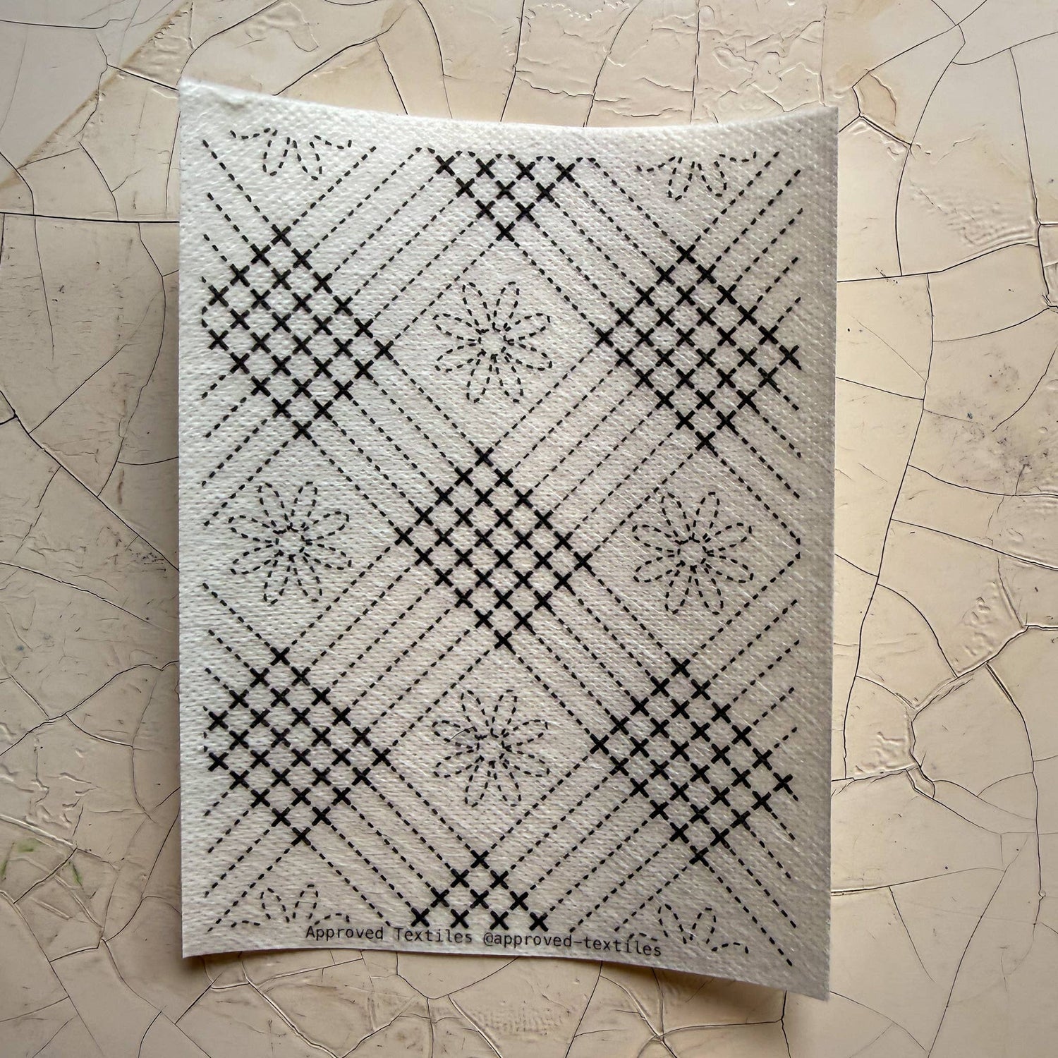 Visual Mending Embellishment Transfer- Daisies